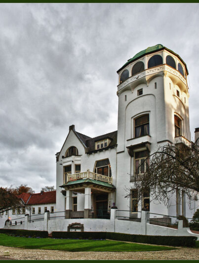 Een foto van Jachtslot de Mookerheide op Wikipedia