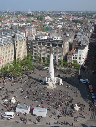 Het Nationaal Monument op de Dam in Amsterdam