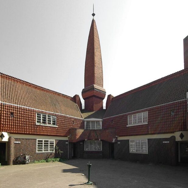 Museum Het Schip in Amsterdam, zijde Hembrugstraat