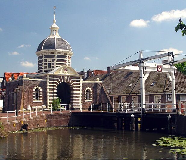 Morspoort en Morspoortbrug in Leiden