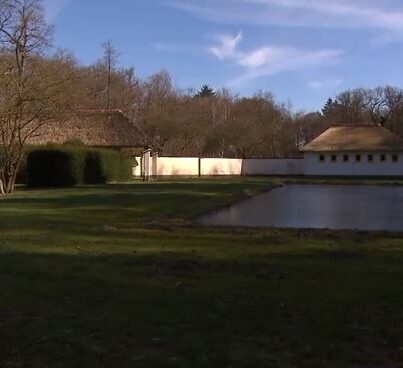 Het Sportpaviljoen in de tuin van Paleis Soestdijk
