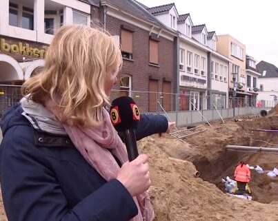 Omroep Brabant bij de opgravingen in Cuijk
