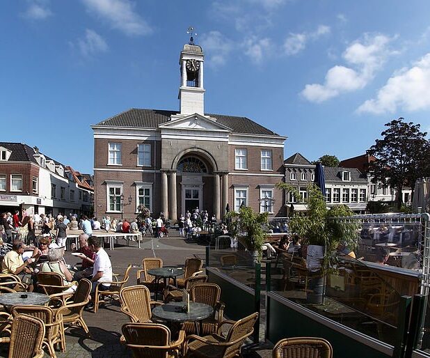 Het Oude Stadhuis aan de markt in Harderwijk