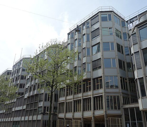 P.C. Hoofthuis in Amsterdam, ontworpen door Theo Bosch (1981-1984)
