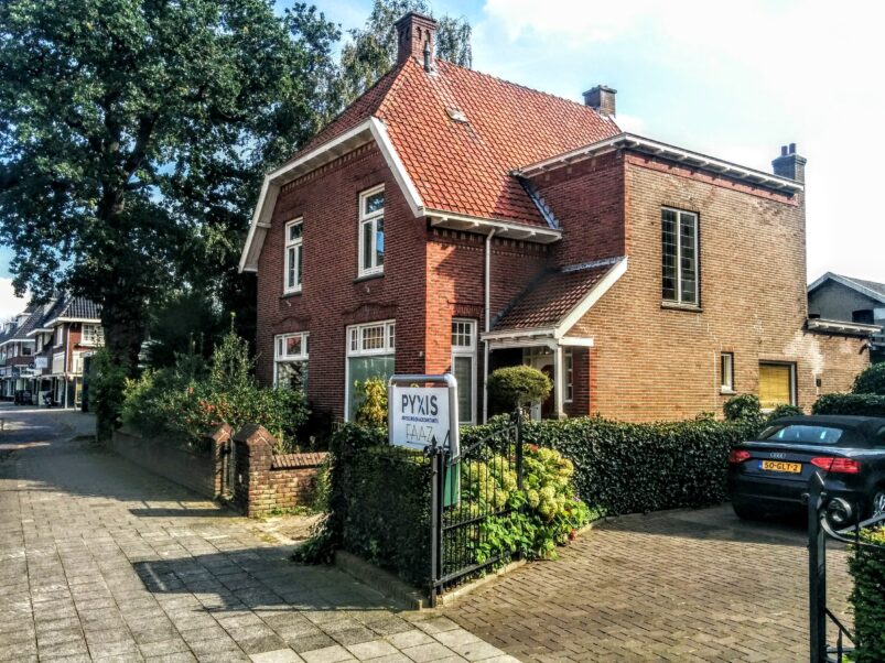 Woning Huizerweg 6-8 in Bussum