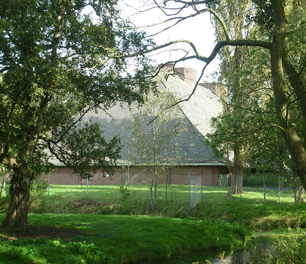 De bunker van Seyss-Inquart, ogenschijnlijk een boerderij, op landgoed Clingendael