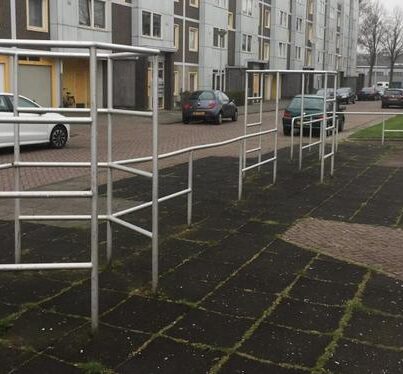 Het klimrek in de Stoomgemaalstraat