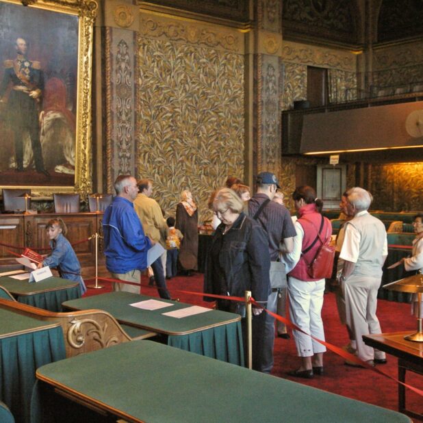 Eerste Kamer, Den Haag