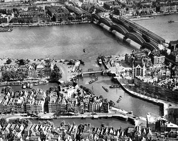 Oude Haven en Maasbruggen in Rotterdam