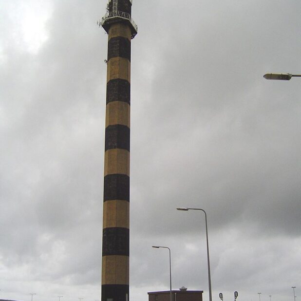 De vuurtoren op de Maasvlakte in Rotterdam