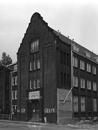 Kunstenaars kraakten het Quarantainegebouw in de jaren 80