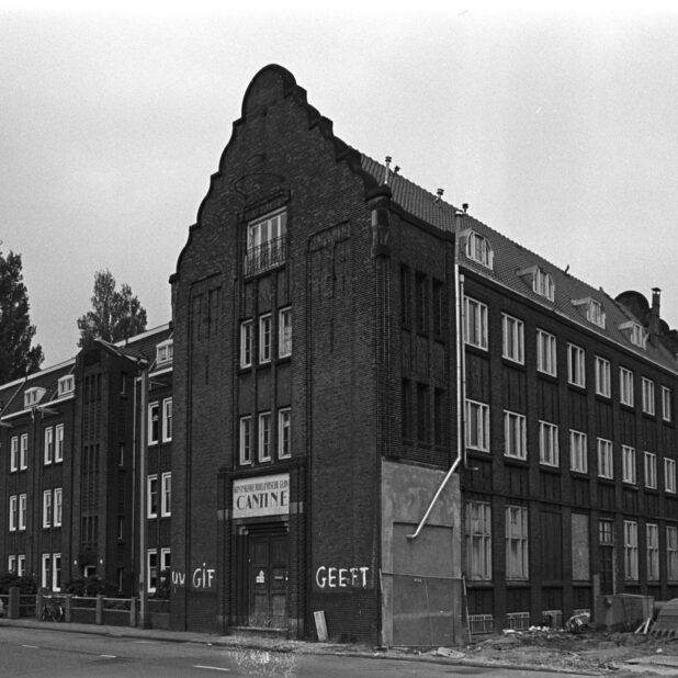 Kunstenaars kraakten het Quarantainegebouw in de jaren 80