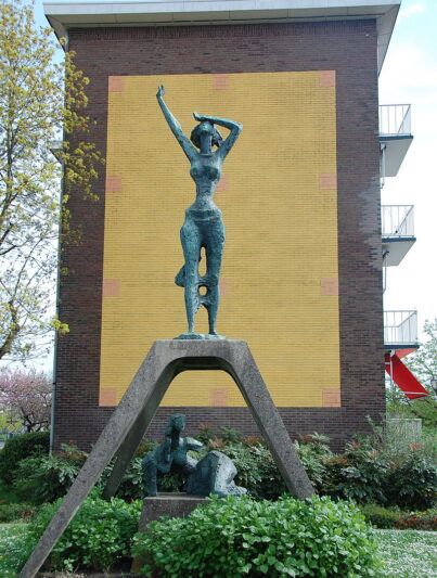 Het 'Monument voor de Wederopbouw' in Zutphen