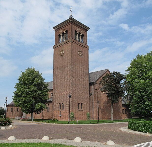 De Maria Onbevlekt Ontvangen-kerk in Deest