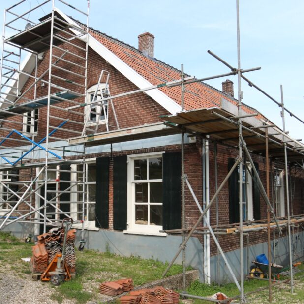 Monument in restauratie, West Maas en Waal