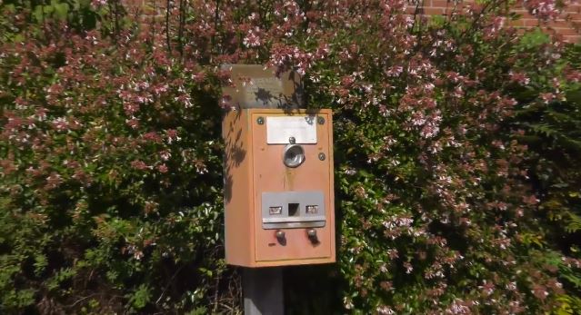 De 'vergeten' postzegelboekjesautomaat