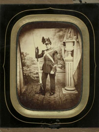 Foto van de Leidse fotograaf Jan Goedeljee, gemaakt door zijn zoon Johannes Goedeljee