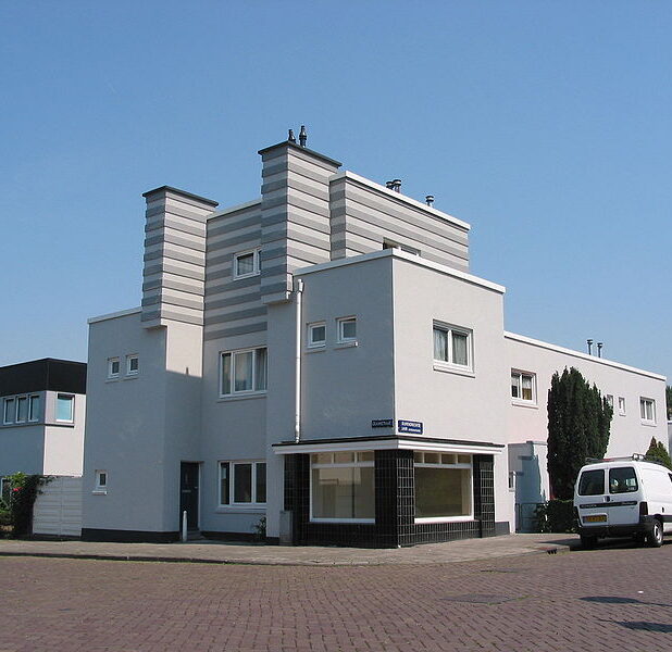 De Duivendrechtselaan in Tuindorp Watergraafsmeer, Amsterdam