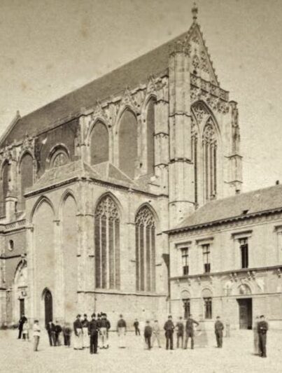 Het Leesmuseum aan het Domplein in Utrecht (1870)