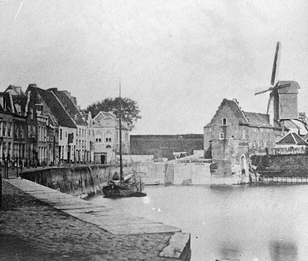 De oude binnenhaven in de Benedenstad in Nijmegen
