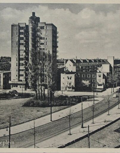 De Wolkenkrabber op het Victorieplein in Amsterdam-Zuid (1935)