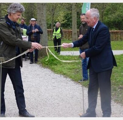 De herstelde bloemenwaaier wordt officieel geopend
