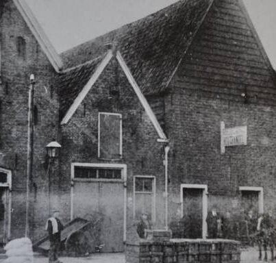 De houthandel zoals die eeuwenlang heeft bestaan aan het Boterdiep in Groningen