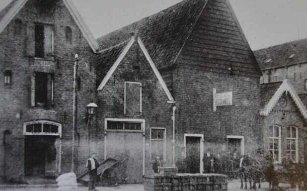 De houthandel zoals die eeuwenlang heeft bestaan aan het Boterdiep in Groningen