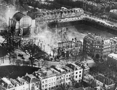 Het afgebrande Paleis voor Volksvlijt in 1929