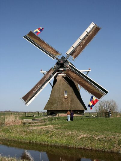 De rijksmonumentale Bullemolen in Lekkum (2010)