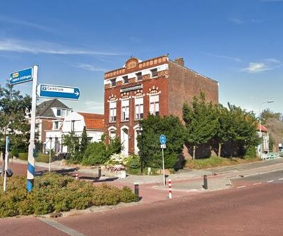 Het historische pand 'Java' aan de Van Den Endelaan in Hillegom (2015)