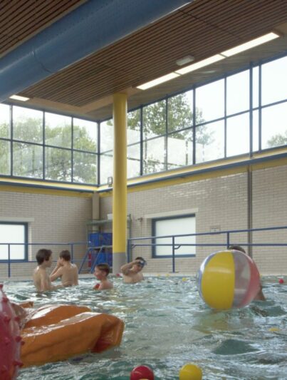 Het rijksmonumentale zwembad van Bio Vakantieoord in Arnhem