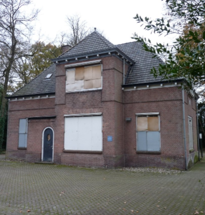 Het koetshuis van villa Woudoord in Heerenveen