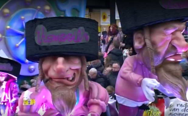 De praalwagen van carnavalsgroep Vismooijlen waar commotie over ontstond