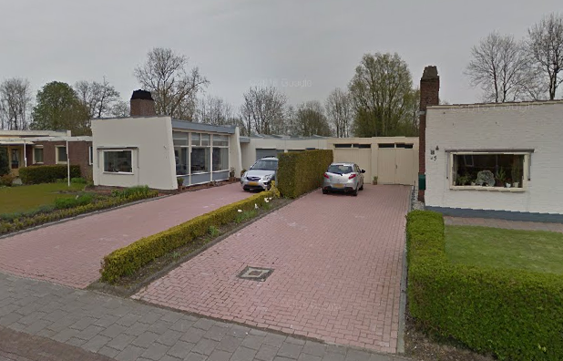 Monumentale bungalows uit wederopbouwperiode in Winsum