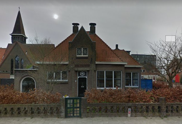 Eén van de kandidaat-monumenten: voormalige politiepost aan de Rondolaan in Rotterdam.