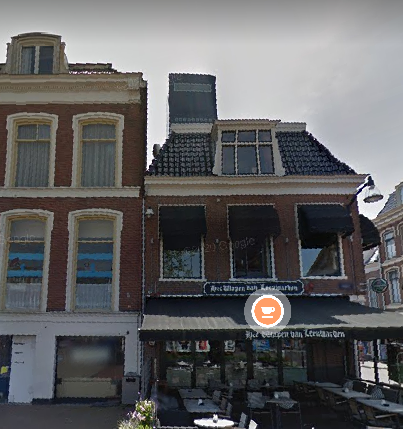 Links: Zaailand 94 Leeuwarden, hier werden de plafonds ontdekt.