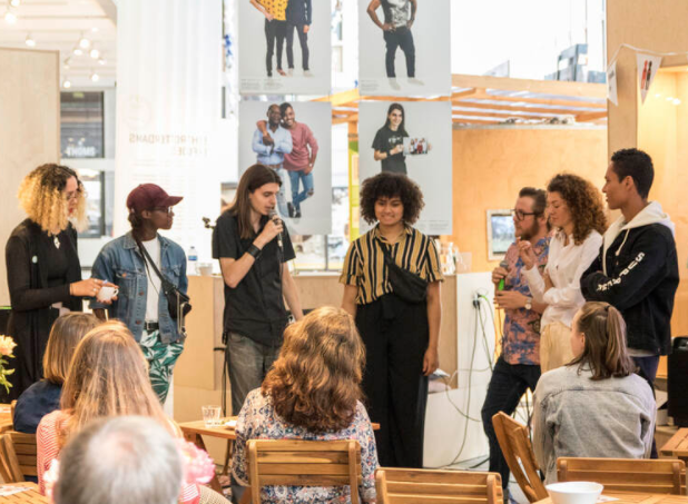 Studenten van Hogeschool Rotterdam delen hun ervaringen over het project Echt Rotterdams Erfgoed.