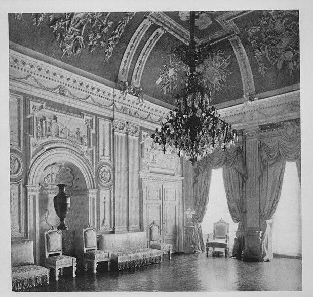 De grote zaal in kasteel Biljoen.