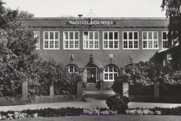 Meisjesvakchool in Zutphen.