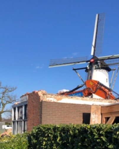Sloop van Halsterse molengebouwen.
