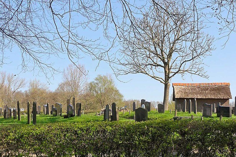 Begraafplaats in Zwartewatersklooster.