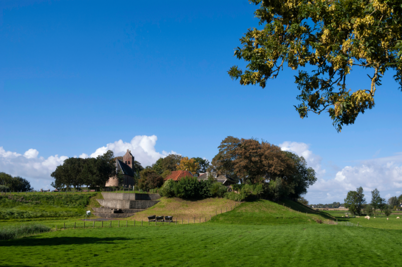 Terp van Hogebeintum. Afbeelding: John Stuij via Canva