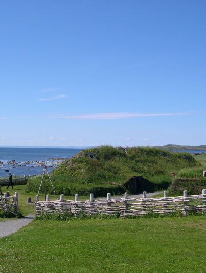 Recreatie van het Vikingkamp in Newfoundland, Canada.